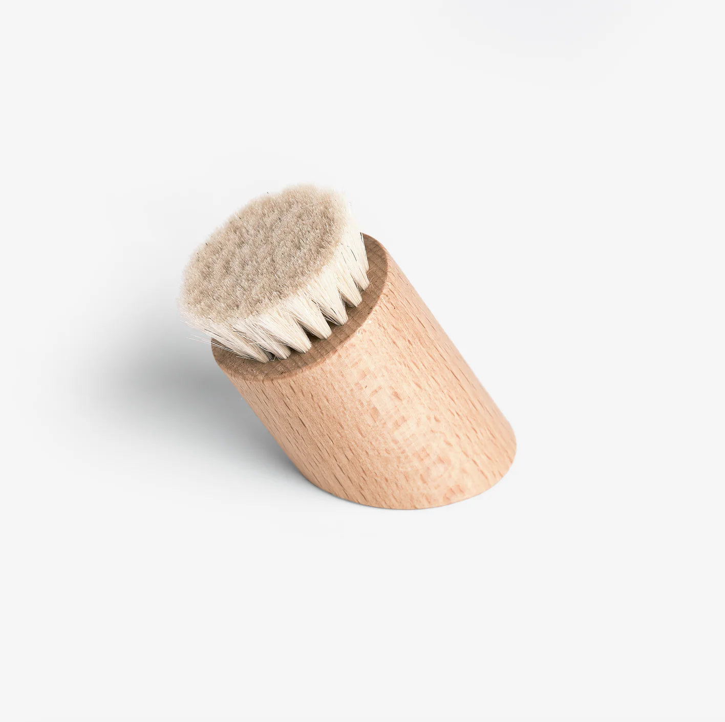Brosse à poussière d'ongles